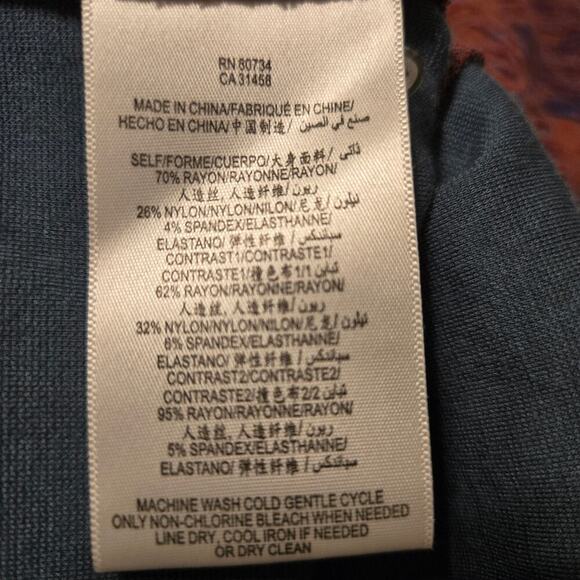 BCBGeneration Crisscross Back Rouge Print Dress Women’s Size M Burgundy - Picture 6 of 7